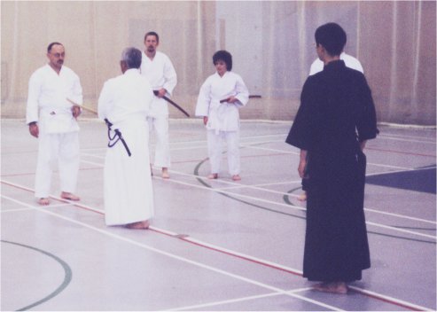 Picture (gal/Iaido/Seminars/Ohmi_Goyo_7_dan_Tour_2002/fredpracB.jpg)