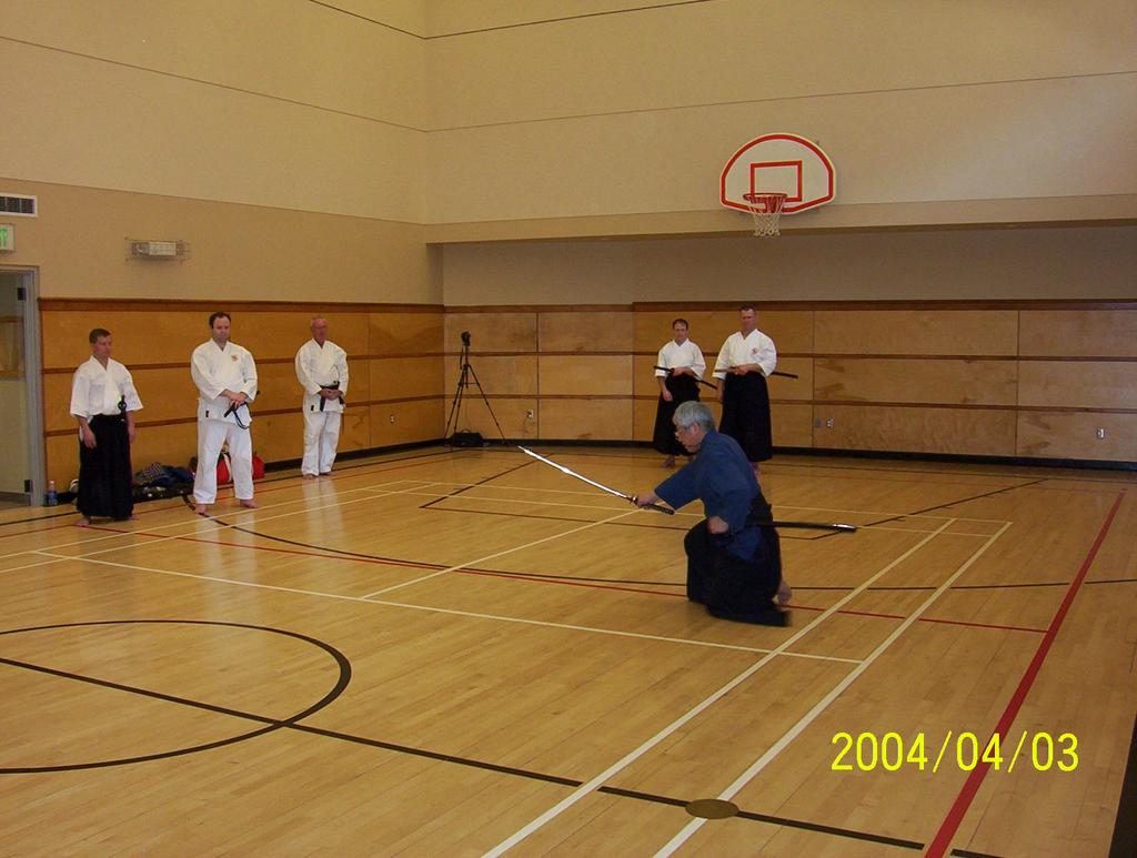 Picture (gal/Iaido/Seminars/St_Johns_and_Fredericton_2004/100_4788.jpg)