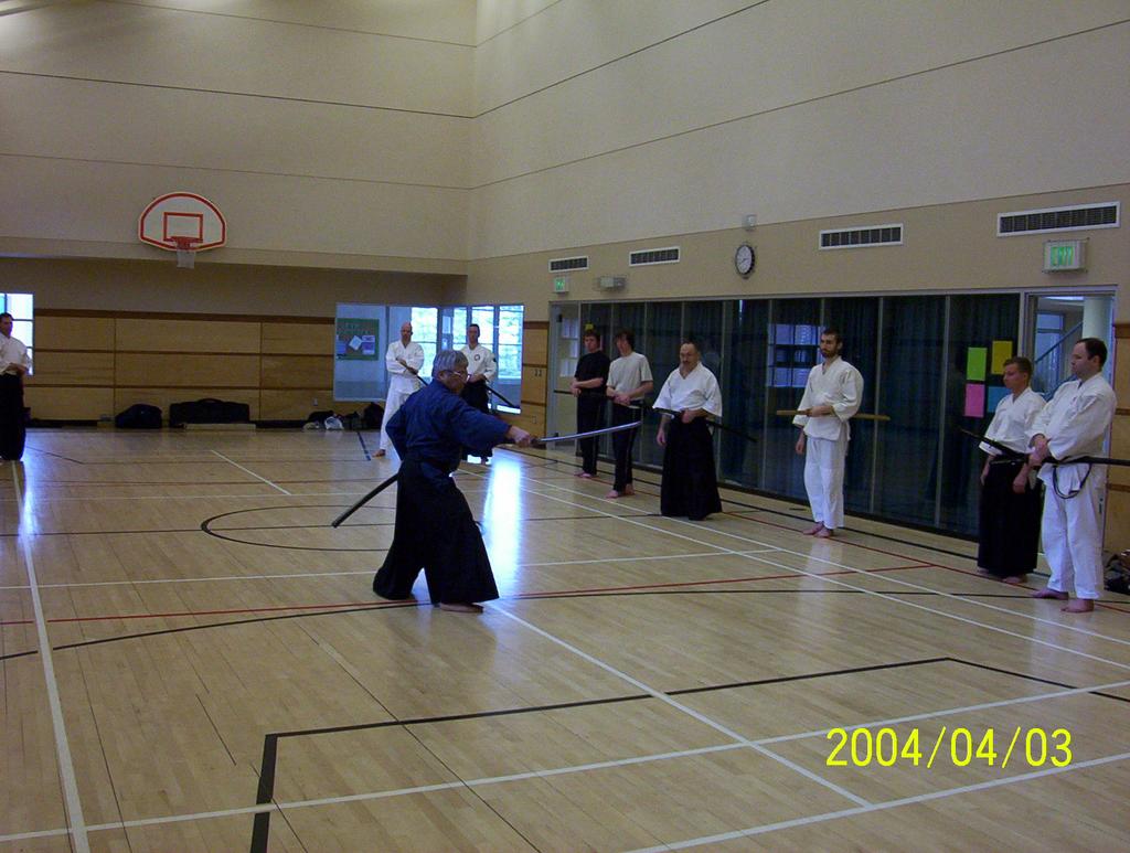 Picture (gal/Iaido/Seminars/St_Johns_and_Fredericton_2004/100_4794.jpg)