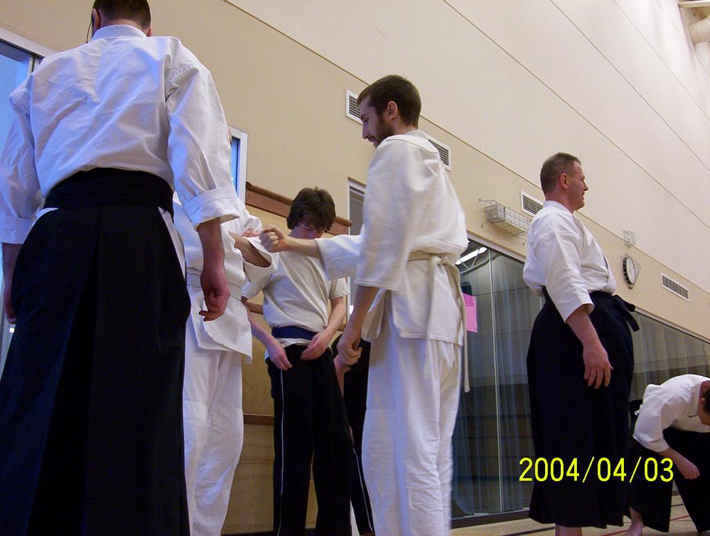 Picture (gal/Iaido/Seminars/St_Johns_and_Fredericton_2004/100_4814.jpg)