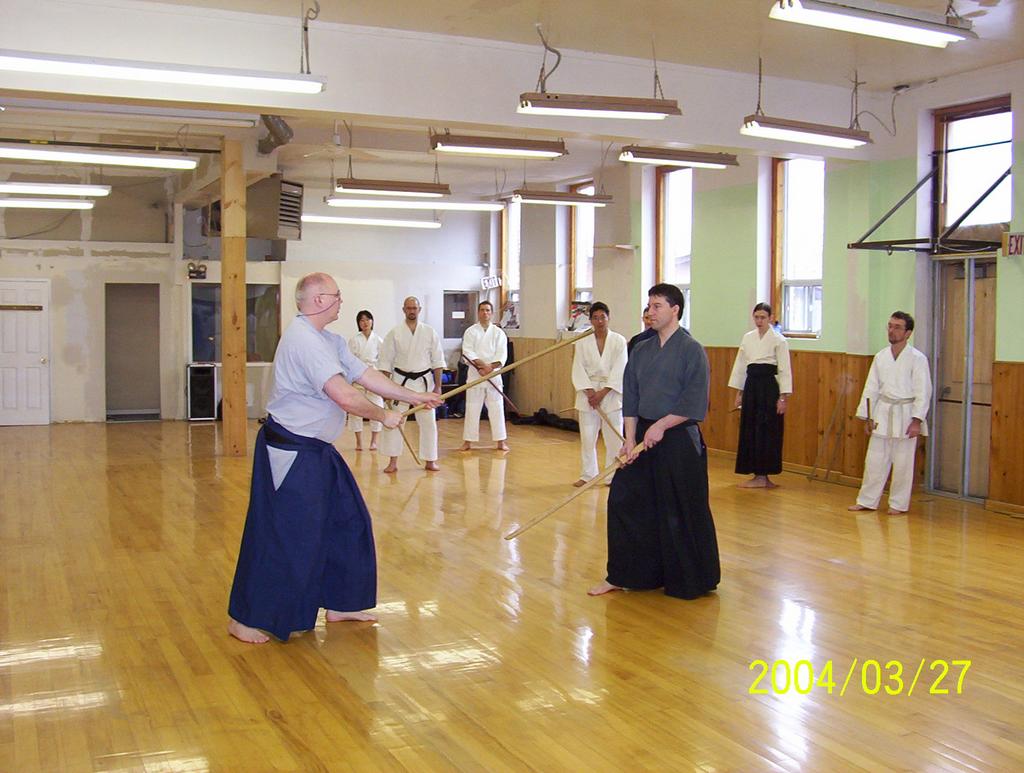 Picture (gal/Iaido/Seminars/Tateyama_2004_Jodo_Seminar/100_4663.jpg)