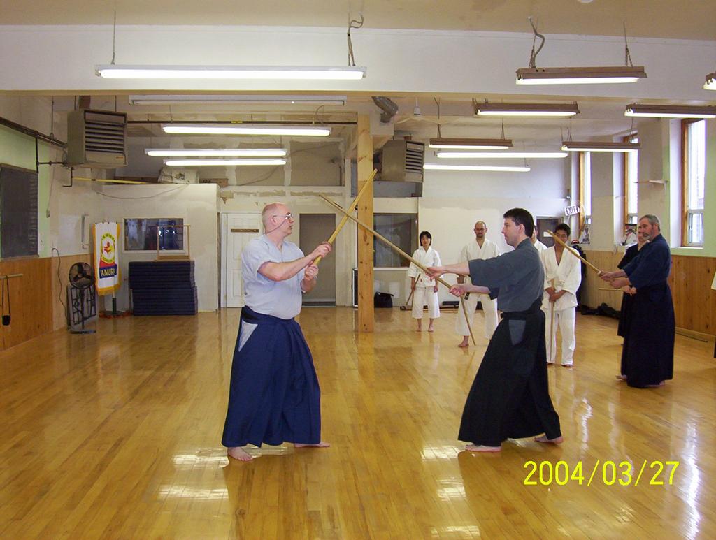 Picture (gal/Iaido/Seminars/Tateyama_2004_Jodo_Seminar/100_4666.jpg)