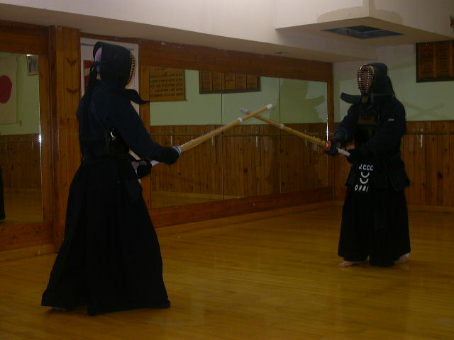 Picture (gal/Kendo/Seminars/2004_-_Visit_of_Ohmi_Sensei_6_dan/DSCN1490.JPG)
